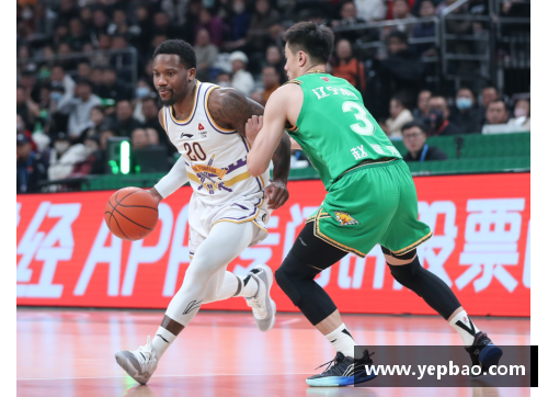 辽宁本钢球员在比赛中受伤，恐影响后续比赛